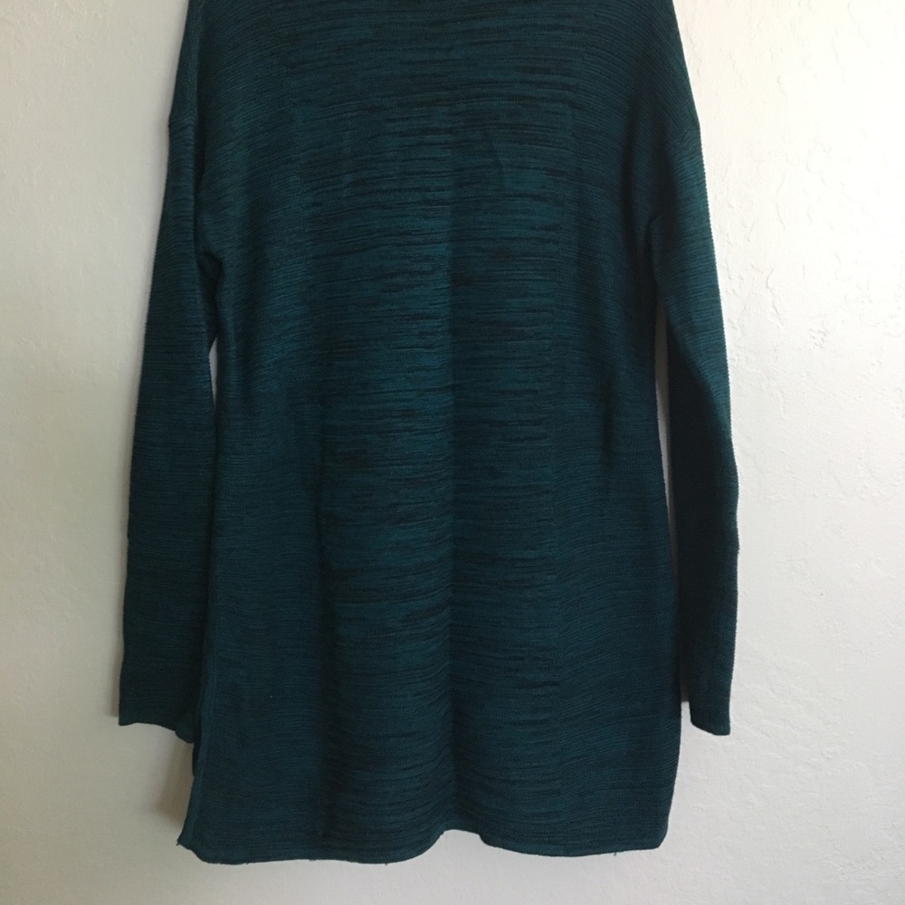 Comfy Cotton-blend Sweater...great color + design! - Picture 6 of 9